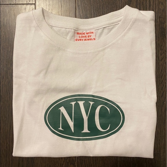 EVRY JEWELS NYC baby tee! BRAND NEW - Picture 1 of 3